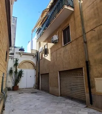 Oda ve Kahvaltı La Corte Dell'orologio Trepuzzi